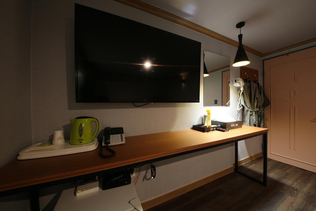 Art Hotel Kumi Kültér fotó