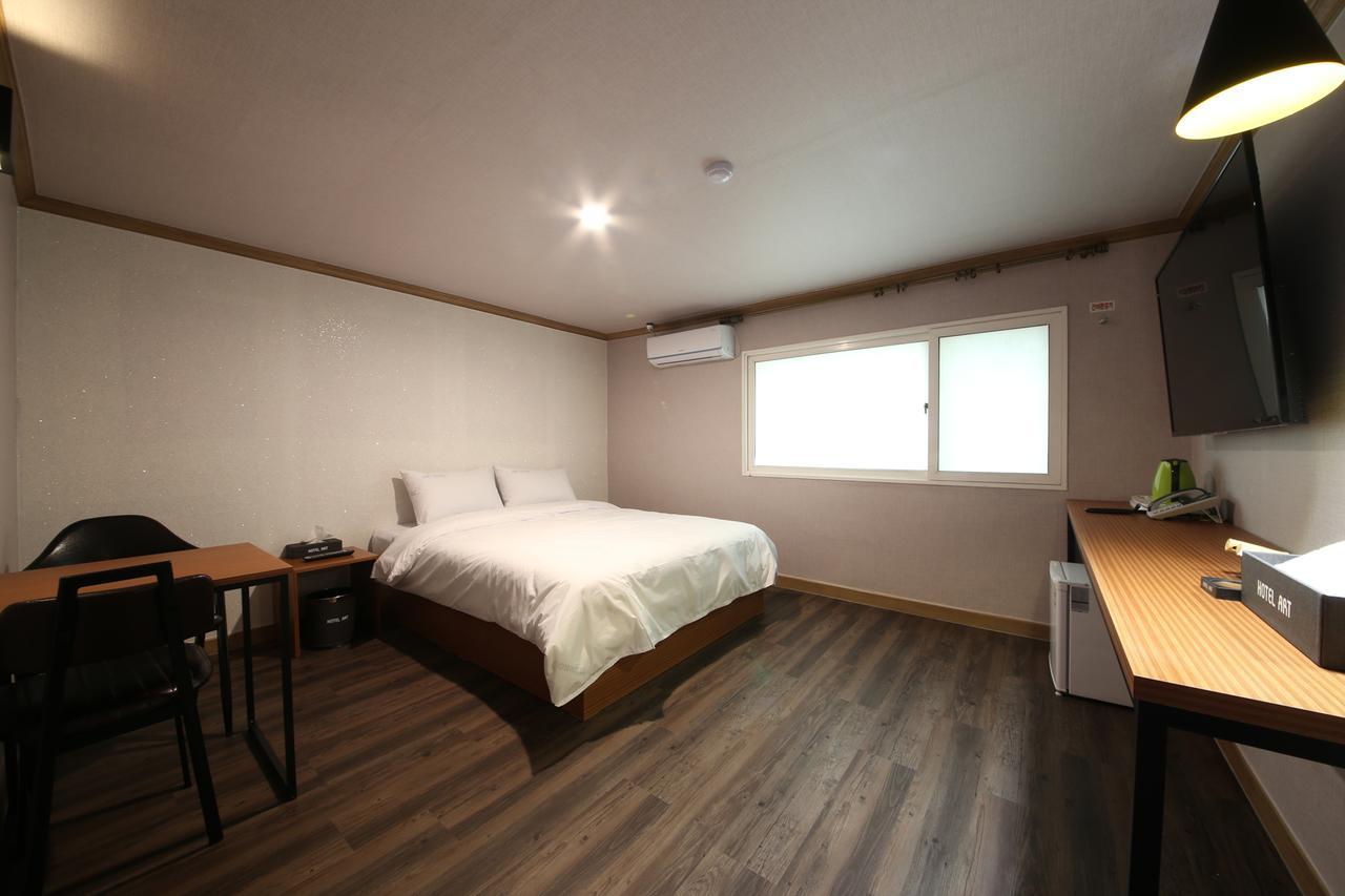 Art Hotel Kumi Kültér fotó