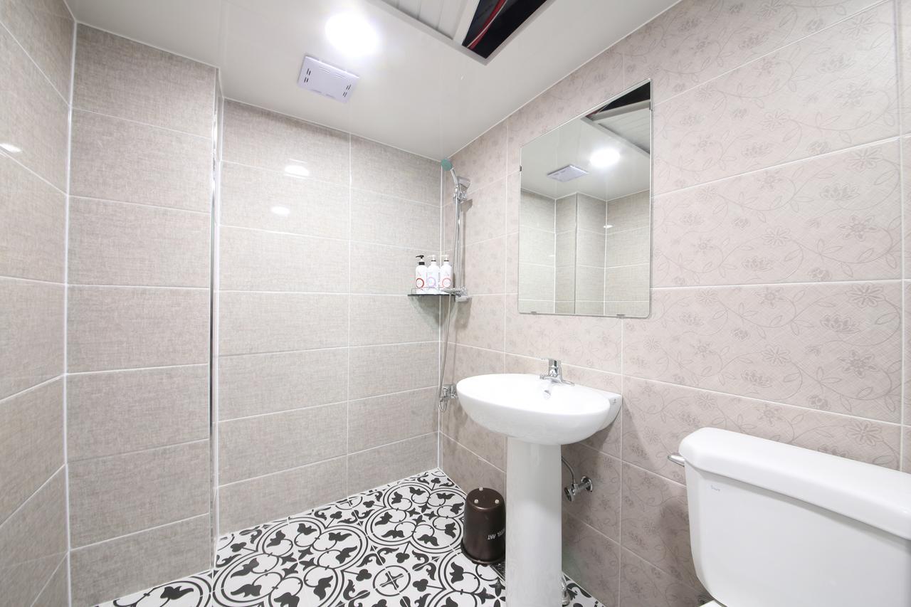 Art Hotel Kumi Kültér fotó